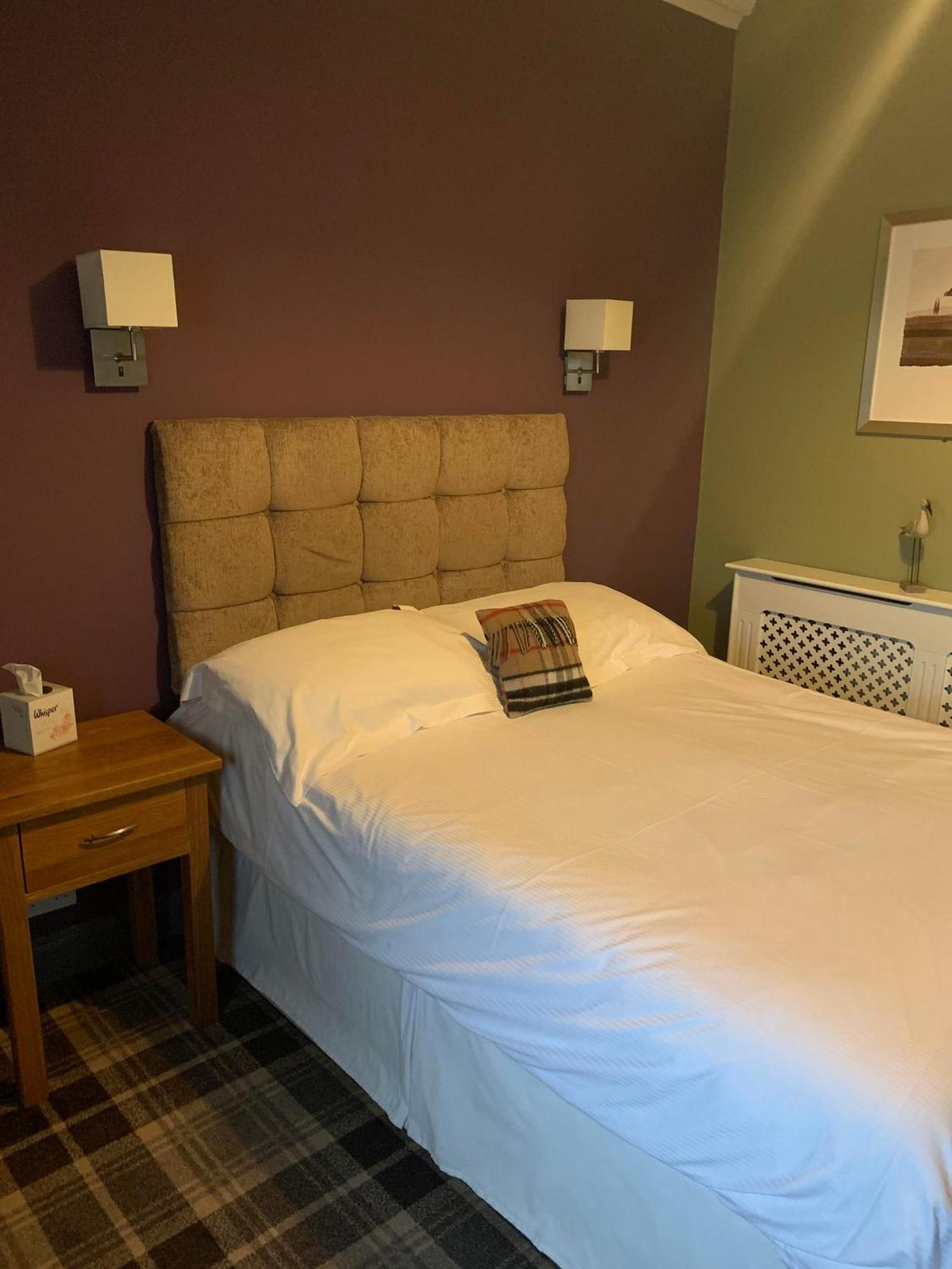 The Powfoot Hotel, Annan Ngoại thất bức ảnh