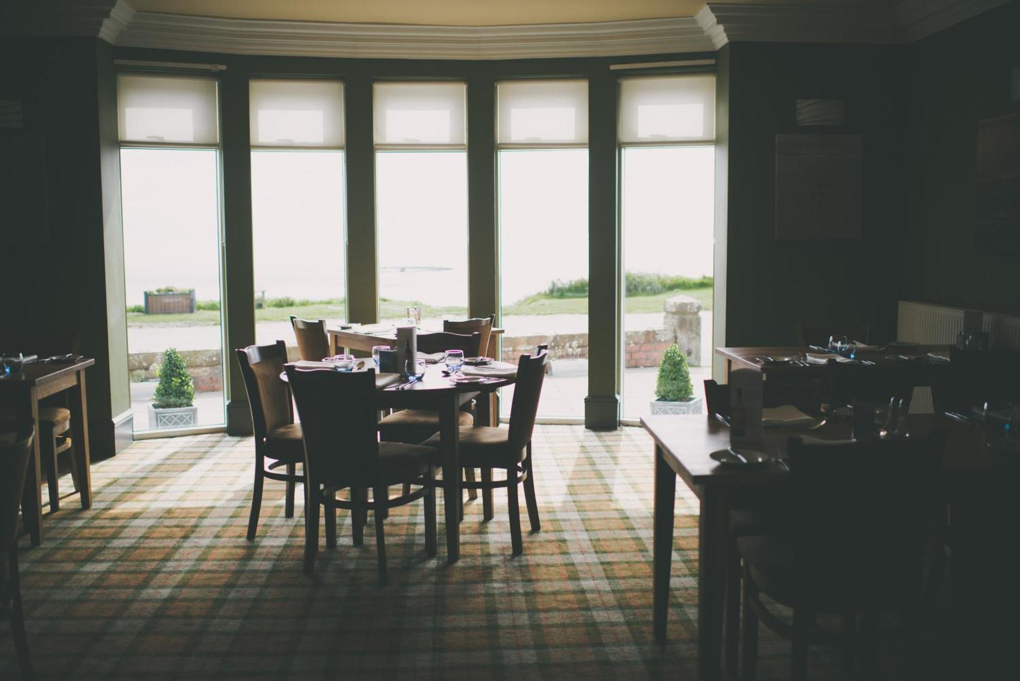 The Powfoot Hotel, Annan Ngoại thất bức ảnh